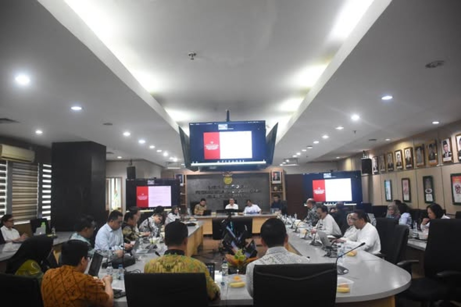 Pemerintah Matangkan Pemetaan Hilirisasi Ayam Terintegrasi