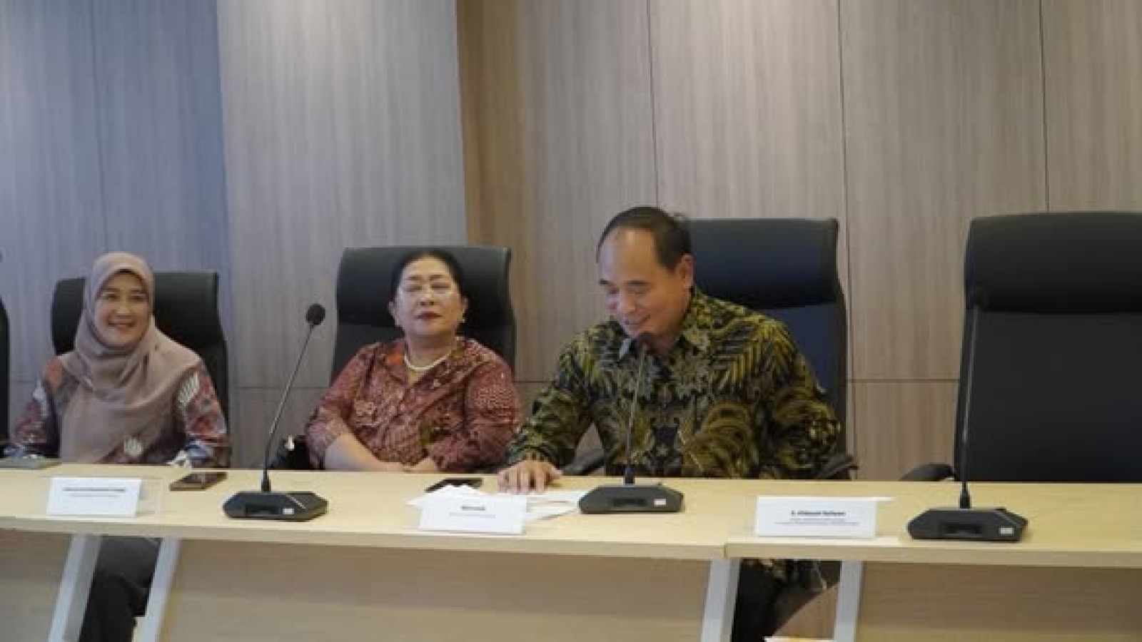 Berdikari Gandeng PT. UGI Kembangkan Industri Ayam Terintegrasi di Sulsel, Kementan Harapkan Ekonomi Daerah Tumbuh