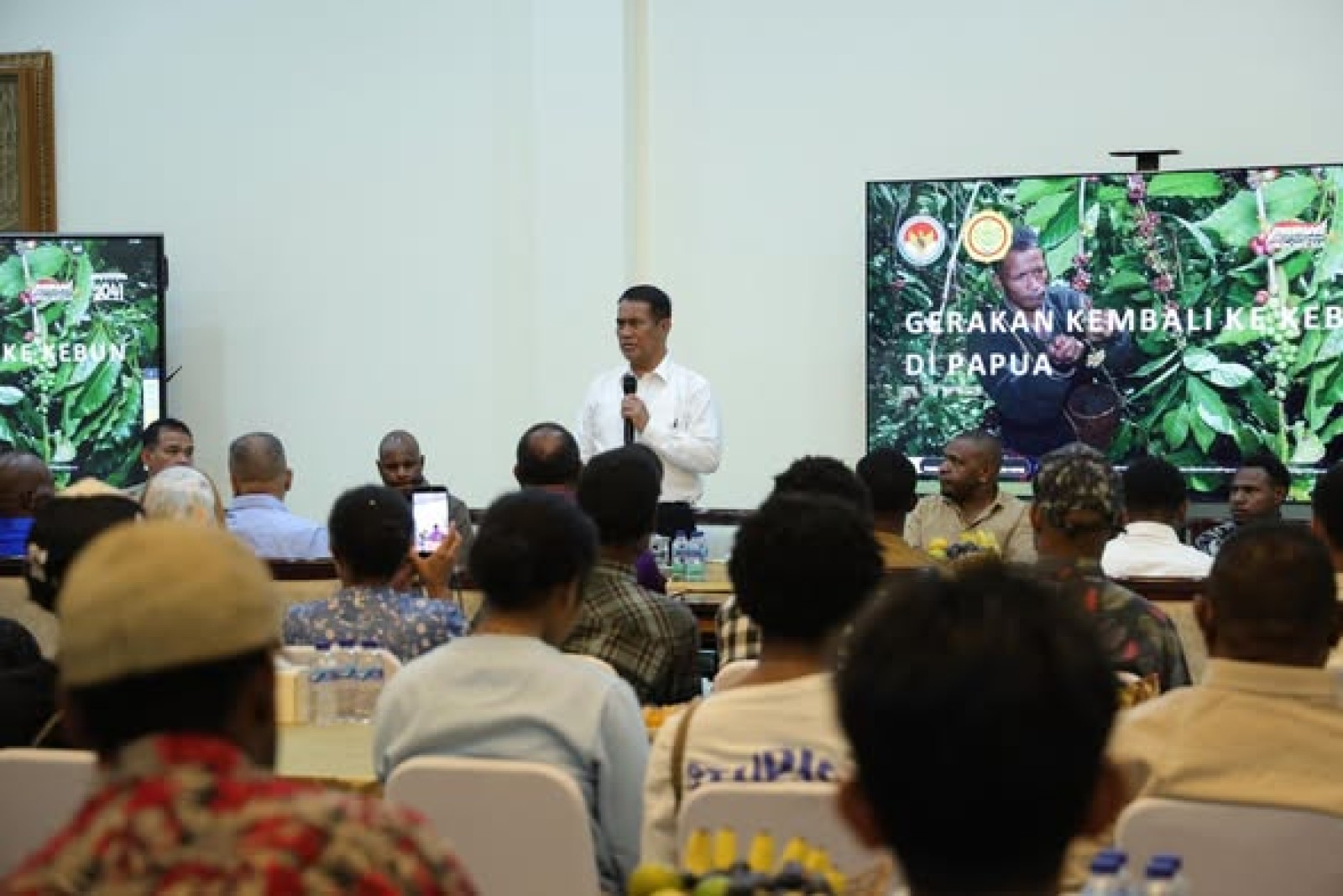 Menteri Pertanian Andi Amran Sulaiman Sampaikan Duka Cita Mendalam atas Insiden Penembakan di Papua Pegunungan